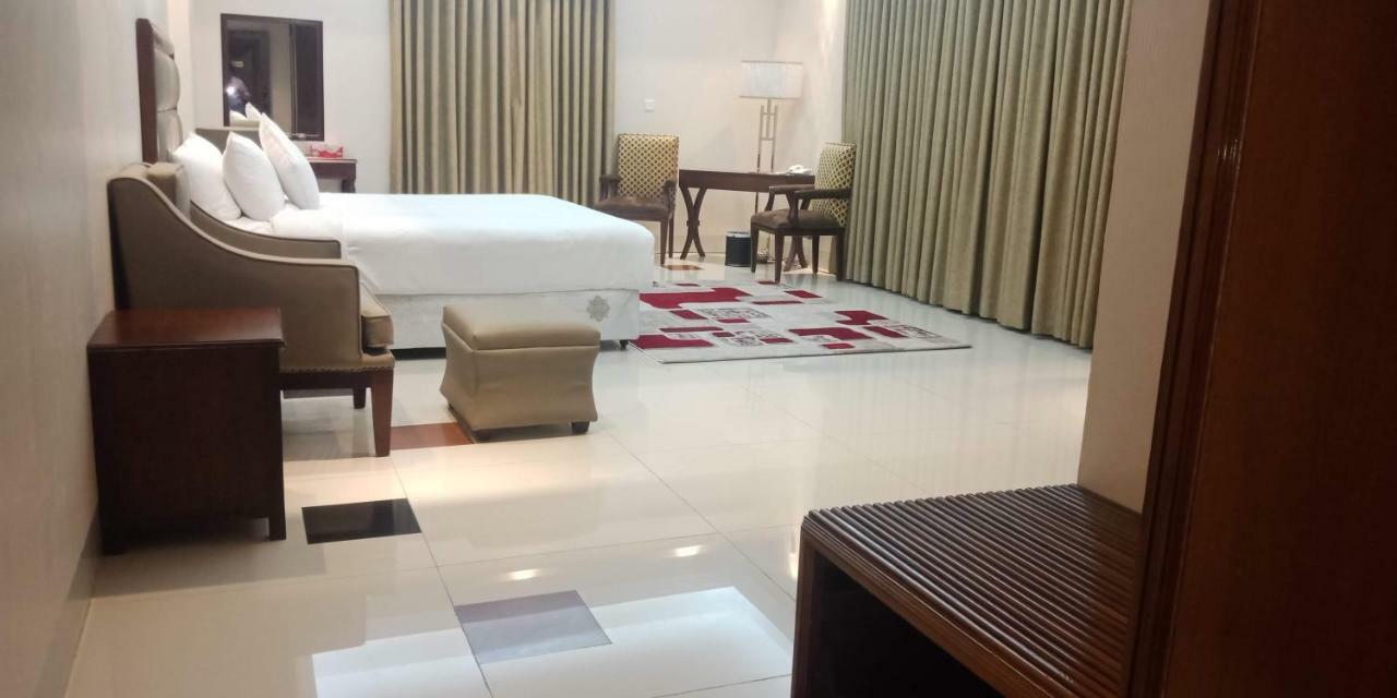 The Royal Paradise Dhaka Luaran gambar